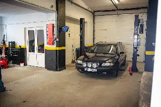 Autoservis Bez Komprese - ROB05576